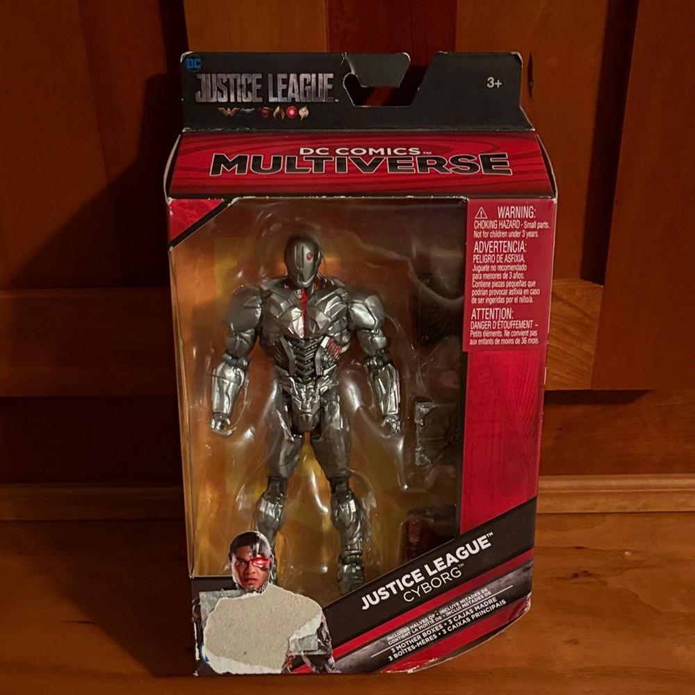 DC Comics Multiverse Justice League Cyborg Action Figure - Silver